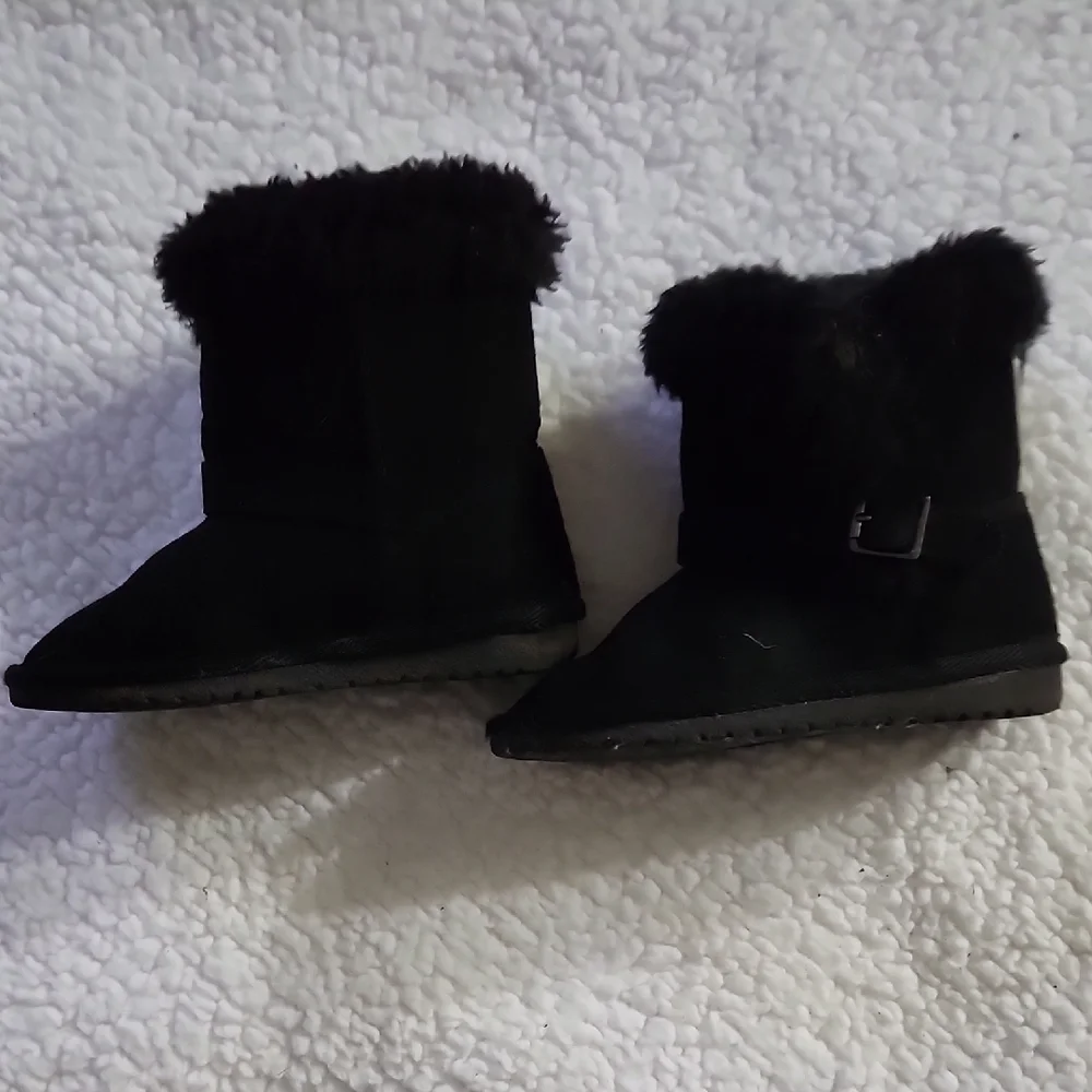The Children's Place Black Fuzzy Boots